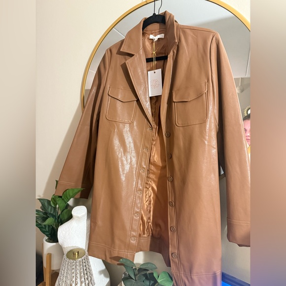 Backyard Roses Western Ranger Faux Leather Jacket Size Small NWT + belt - Picture 4 of 14